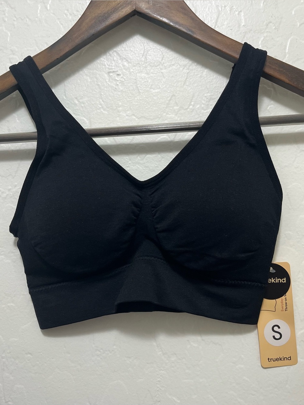 Truekind Everyday Throw-On Wirefree Bra Black Size Small S NWT